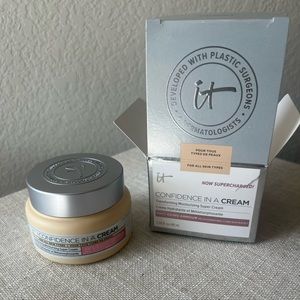 It Cosmetics Confidence in a Cream